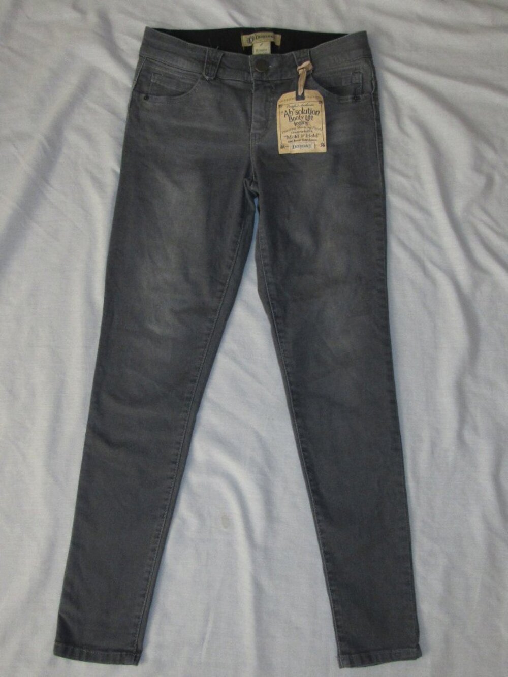 NWT Democracy Absolution Booty Lift Jegging Jeans Gray Distressed Denim sz 4